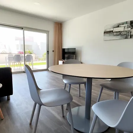 Retiro Com Brisa Maritima, T2, Vale Parra, Albufei Apartment